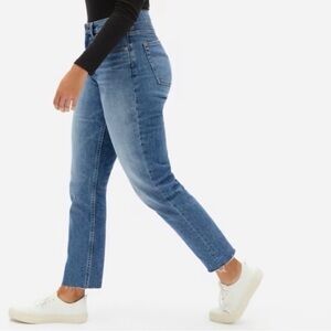 EVERLANE the curvy cheeky crop high-rise jeans